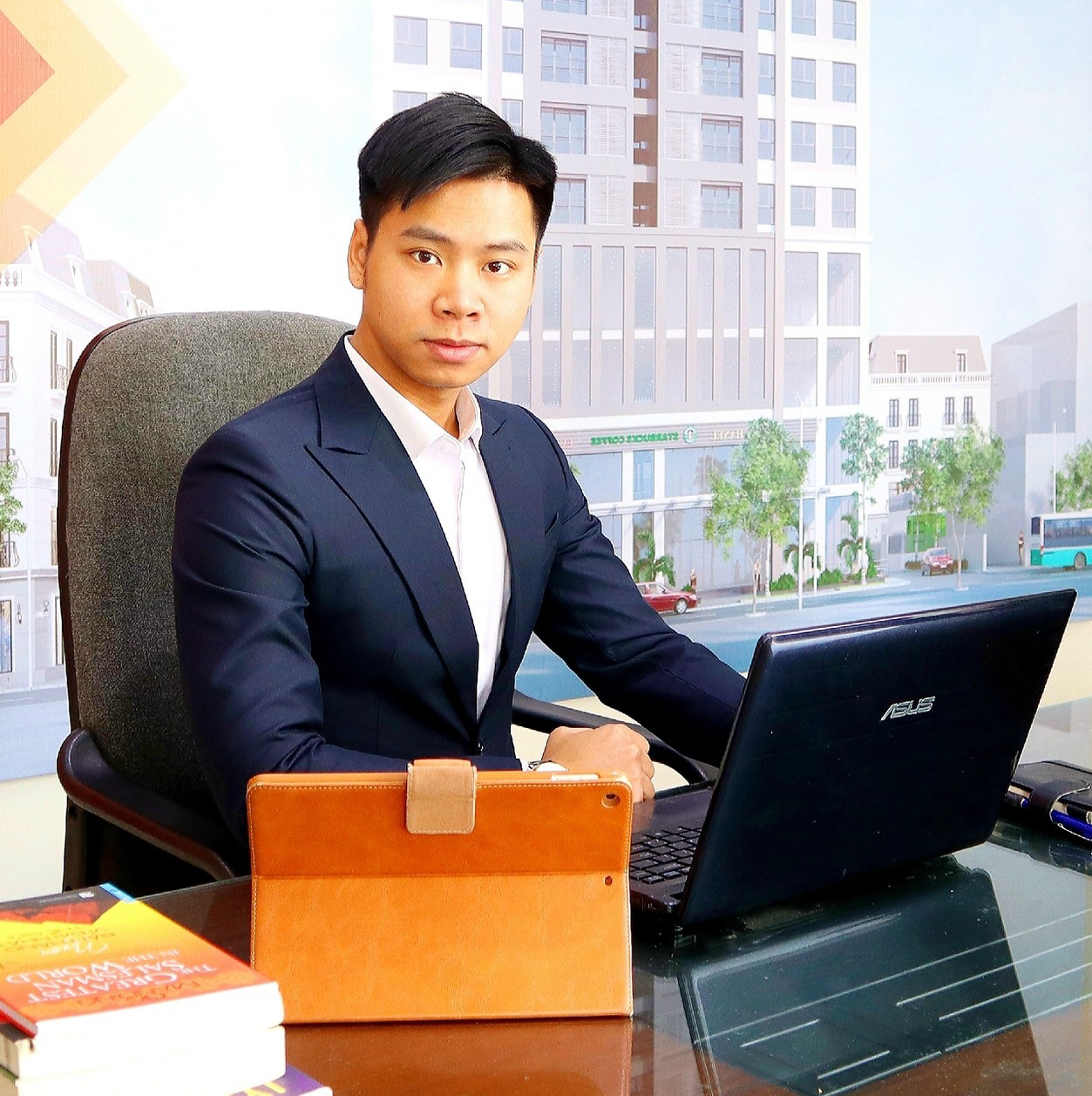 Liên hệ bộ phận kinh doanh - Hỗ trợ 24/7